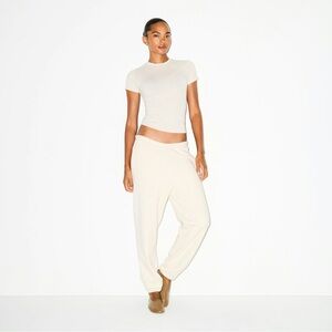 SKIMS Cotton Fleece Classic Jogger Oatmeal Heather SweatpantSize M Elastic Waist